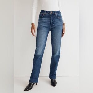 Madewell The 90’s Straight Jean in shade Barlow